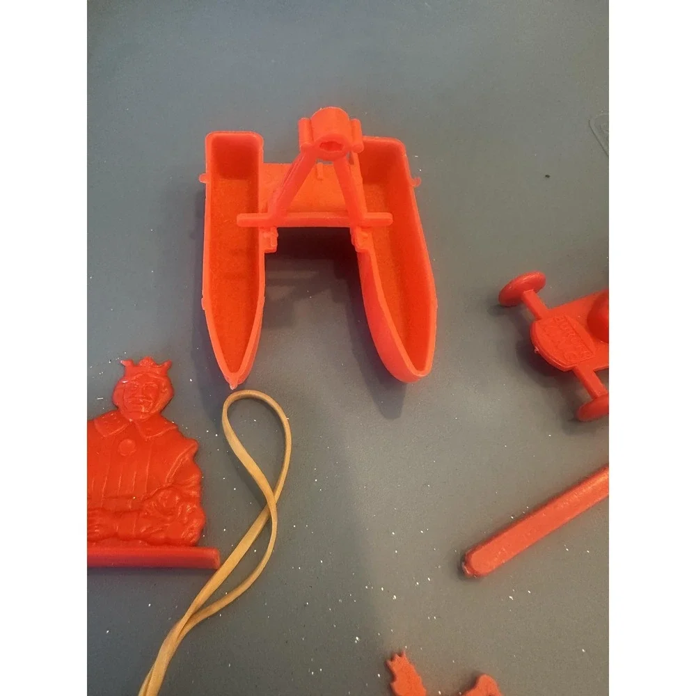 Vintage Burger King Pontoon Rubber Band Boat & Racer Toy 1970s Fast Food Promo‎